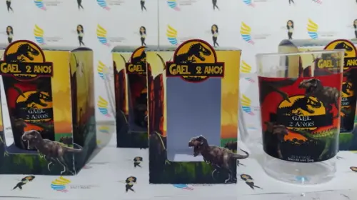 Caneca Acrílica na Caixa Jurassic Park