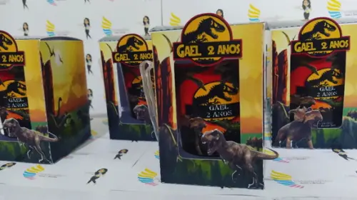 Caneca Acrílica na Caixa Jurassic Park