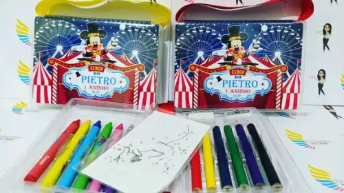 Kit Pintura estojo de colorir 18 peças Mickey Mágico