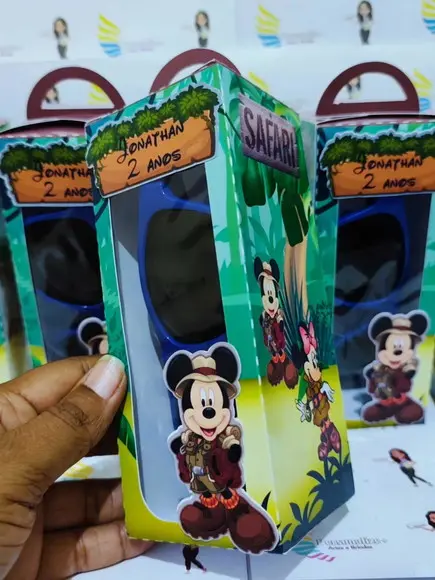 Óculos de Sol na Caixa Personalizada - Mickey Safari
