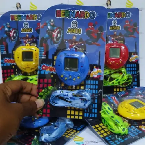 Tamagotchi Bichinho Virtual Tema Vingadores