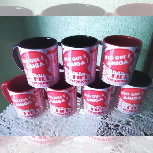 01 Caneca em Cerâmica 350 ml Personalizada Amiga