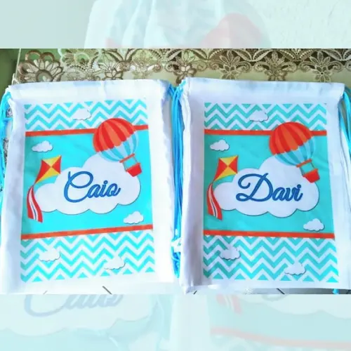 Mochilinha Ecobag Sacochila Personalizada Balões e Pipas