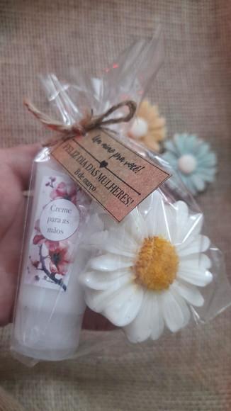 Kit Dia das Mulheres (hidratante e Sabonete Glicerinado)