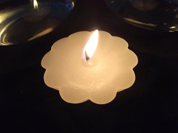 Velas Flutuantes (pacote com 15 Velas)