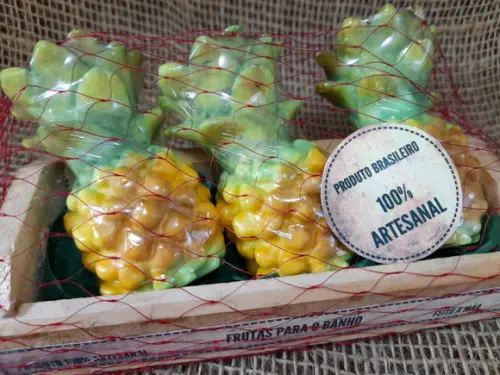 Caixote Abacaxis para o Banho