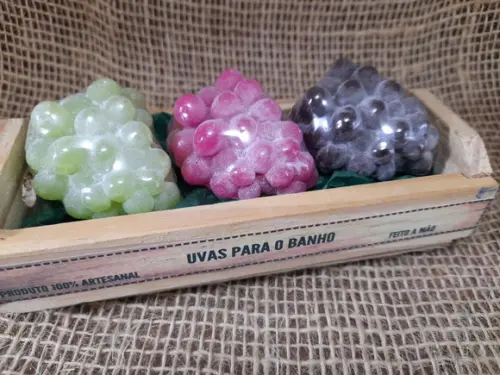 Caixote Uvas para o Banho