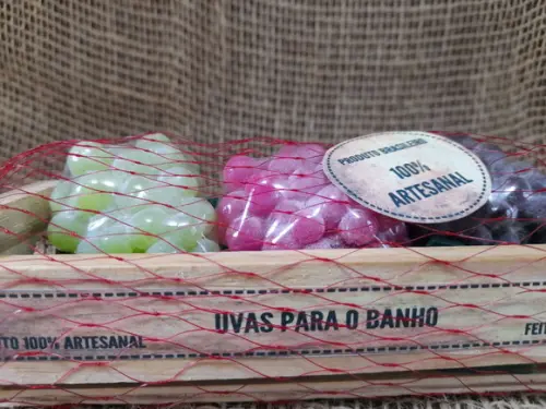 Caixote Uvas para o Banho