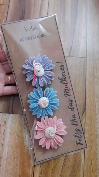 Cartão com Velas Aromáticas