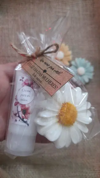 Kit Dia das Mulheres (hidratante e Sabonete Glicerinado)
