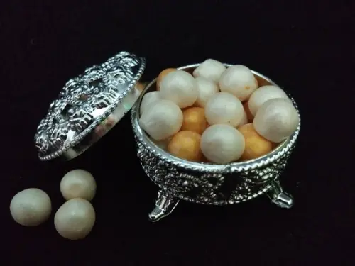 Porta Jóias Mini Pérolas.