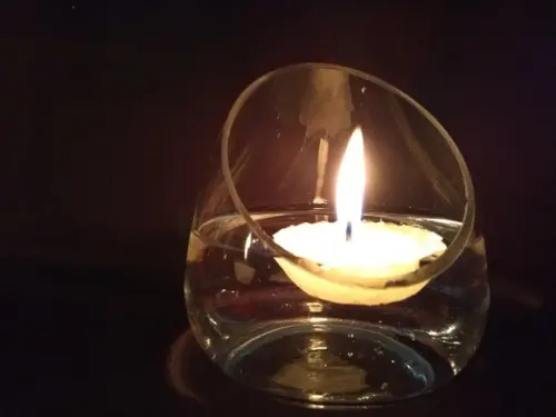 Velas Flutuantes (pacote com 15 Velas)