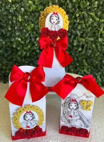 Branca de Neve Aquarelada Arquivo de Corte Studio e pdf
