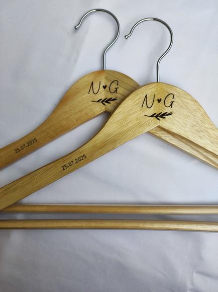 2 Cabides para Casamento Personalizados