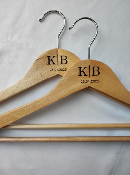 2 Cabides para Casamento Personalizados