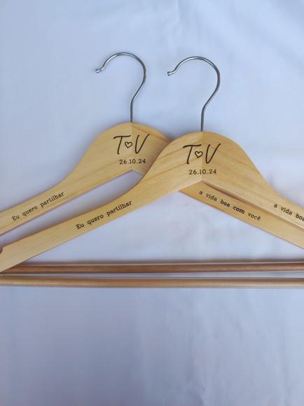 2 Cabides para Casamento Personalizados