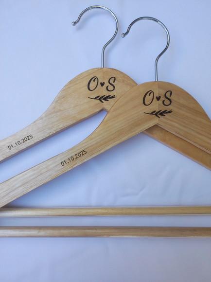 2 Cabides para Casamento Personalizados