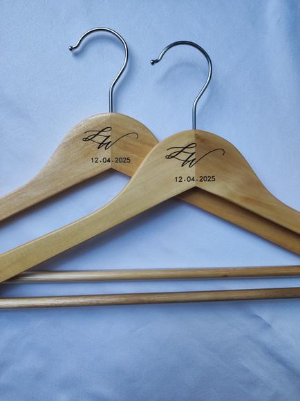 2 Cabides para Casamento Personalizados