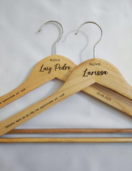 2 Cabides para Casamento Personalizados