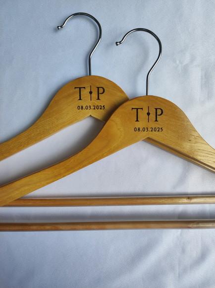 2 Cabides para Casamento Personalizados