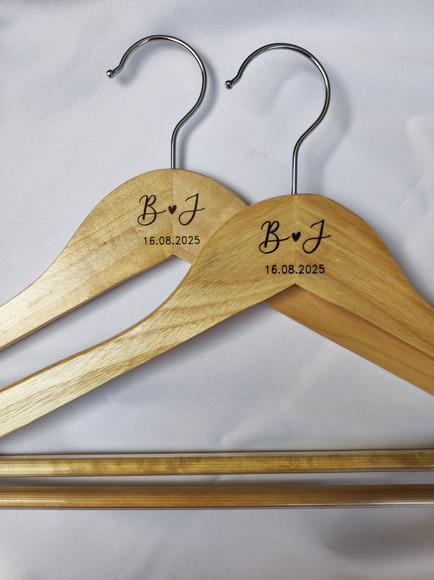 2 Cabides para Casamento Personalizados
