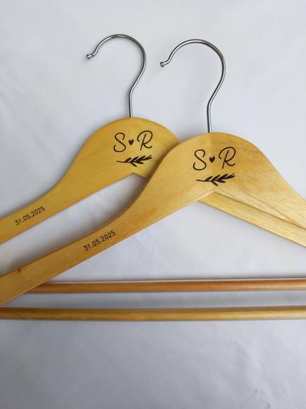 2 Cabides para Casamento Personalizados