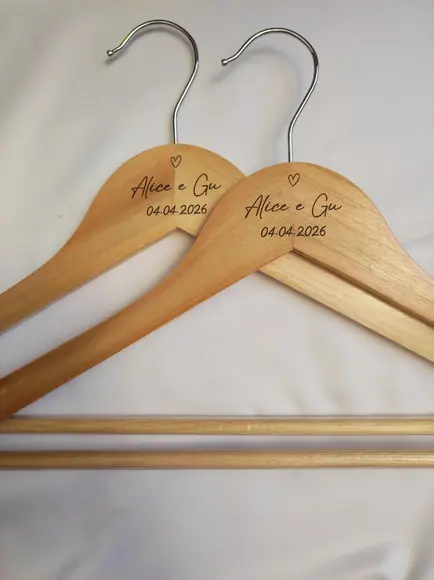 2 Cabides para Casamento Personalizados