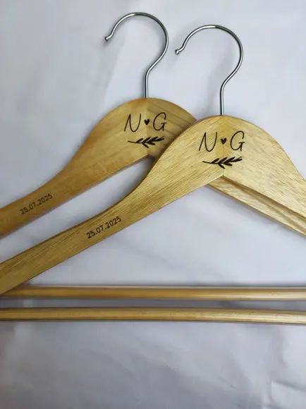 2 Cabides para Casamento Personalizados