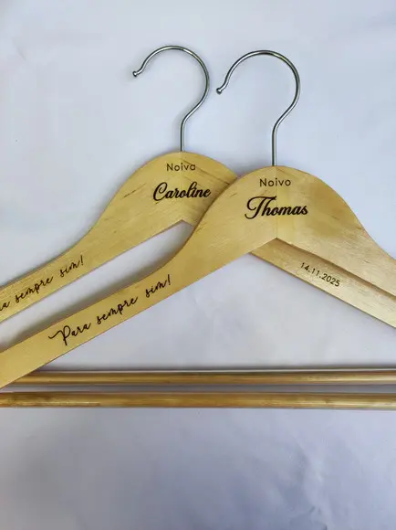2 Cabides para Casamento Personalizados