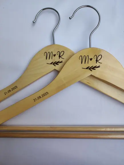 2 Cabides para Casamento Personalizados