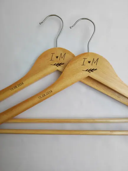 2 Cabides para Casamento Personalizados