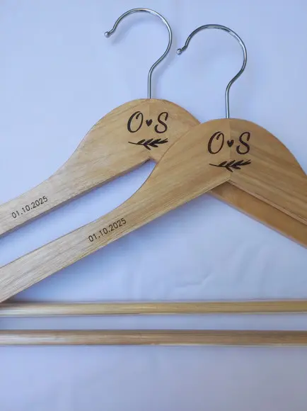 2 Cabides para Casamento Personalizados