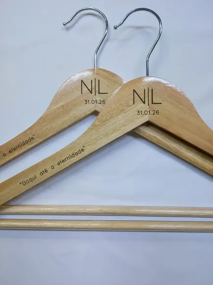 2 Cabides para Casamento Personalizados