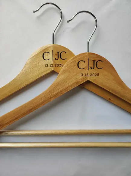 2 Cabides para Casamento Personalizados