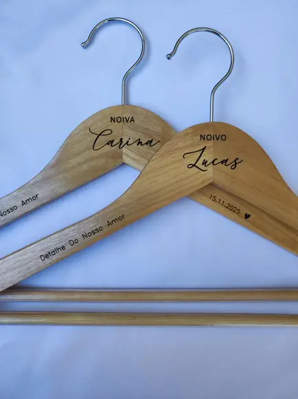2 Cabides para Casamento Personalizados