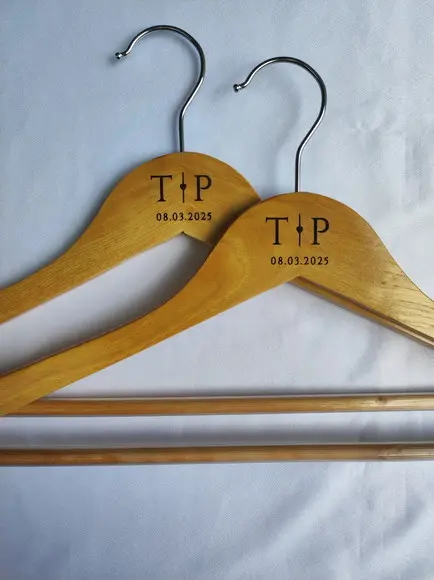 2 Cabides para Casamento Personalizados