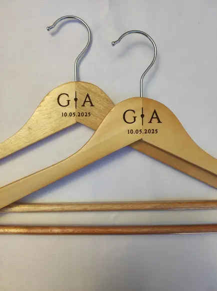 2 Cabides para Casamento Personalizados