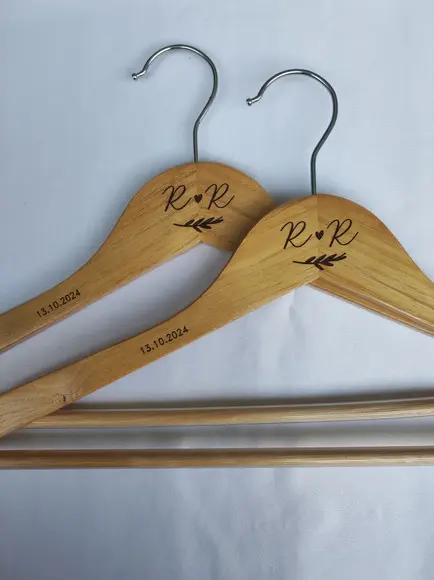 2 Cabides para Casamento Personalizados