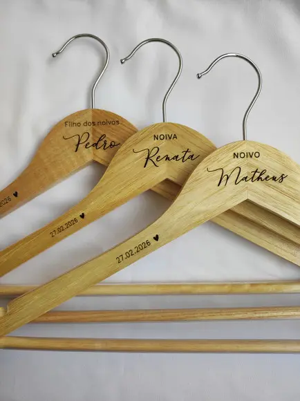 3 Cabides para Casamento Personalizados