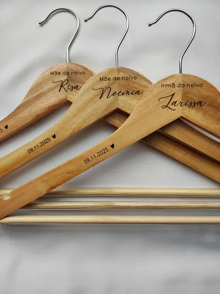 3 Cabides para Casamento Personalizados