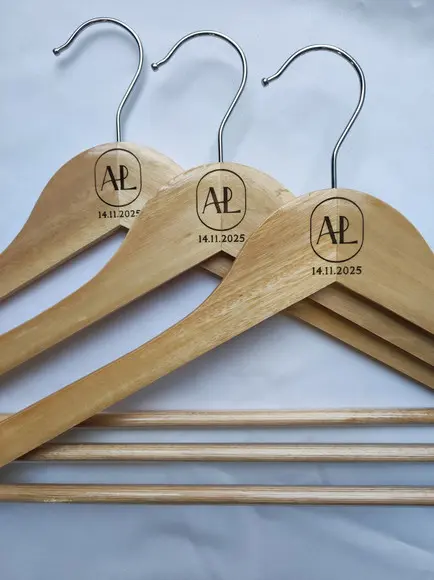 3 Cabides para Casamento Personalizados