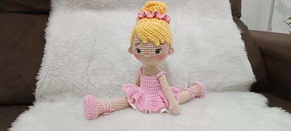 Boneca Bailarina Amigurumi