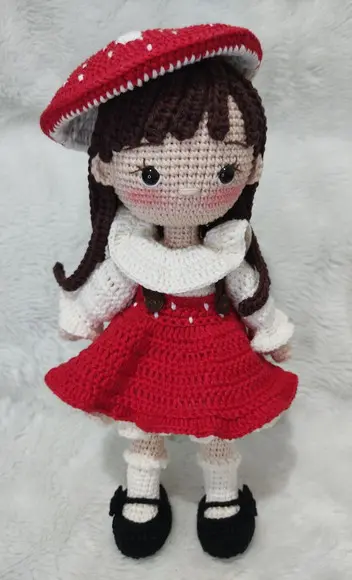 Boneca Amanita Amigurumi