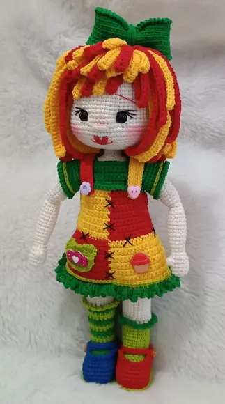Boneca Emília Amigurumi