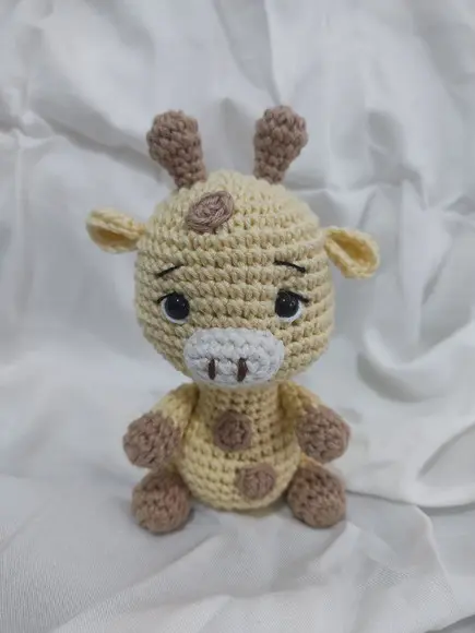 Girafa Mini Amigurumi