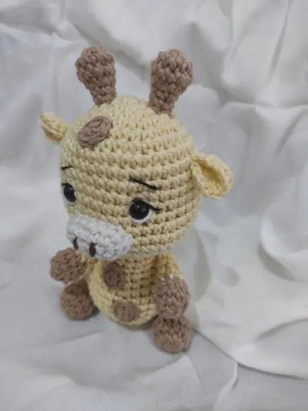Girafa Mini Amigurumi