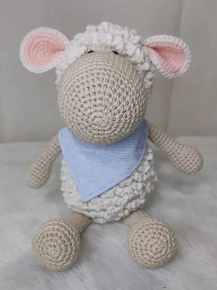 Ovelha Amigurumi