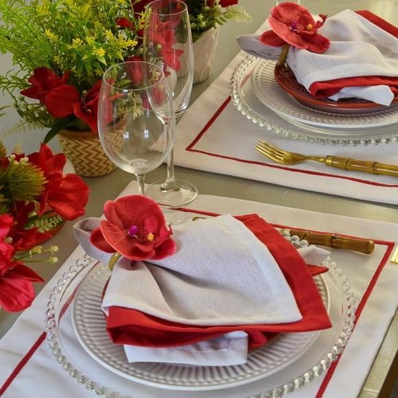 Mesa Posta Vermelha e Branca 8 Lugares