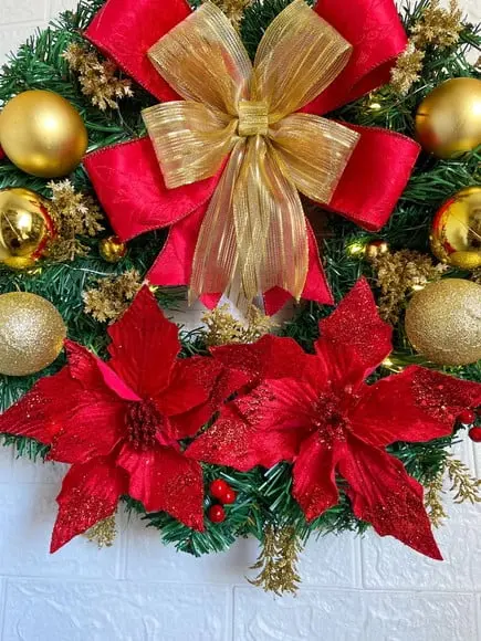 Guirlanda de Natal com Flores/ Acompanha Led