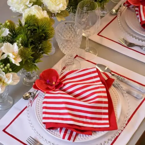 Kit Mesa Posta Branco e Vermelho 10 Lugares